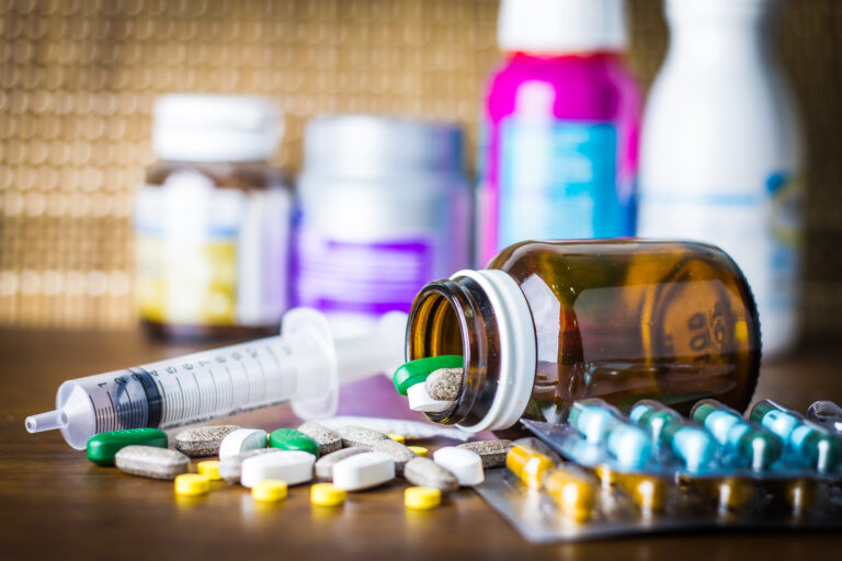 Drug,prescription,for,treatment,medication.,pharmaceutical,medicament,,cure,in,container